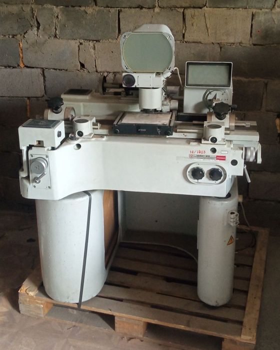 Микроскоп измерительный универсальный УИМ-23.