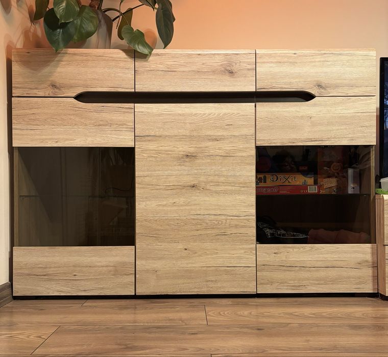 Komoda z witryną Black Red White