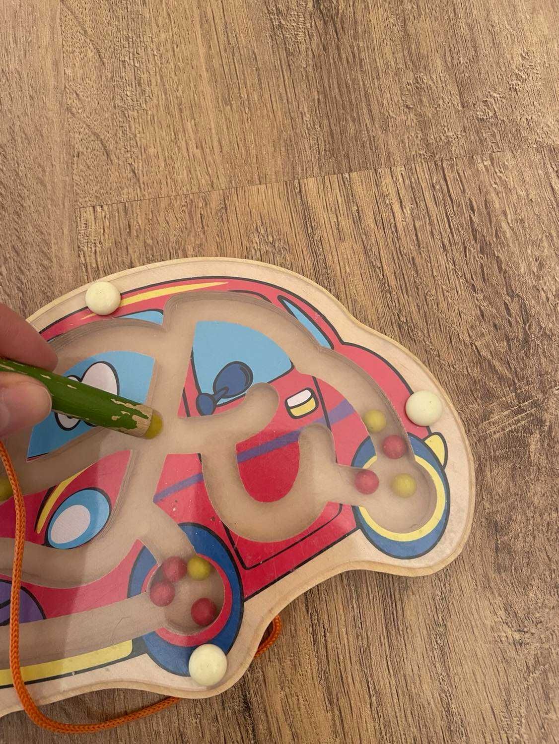 magnetyczny samochodzik zabawka dla maluszków - przesuwanie kulki