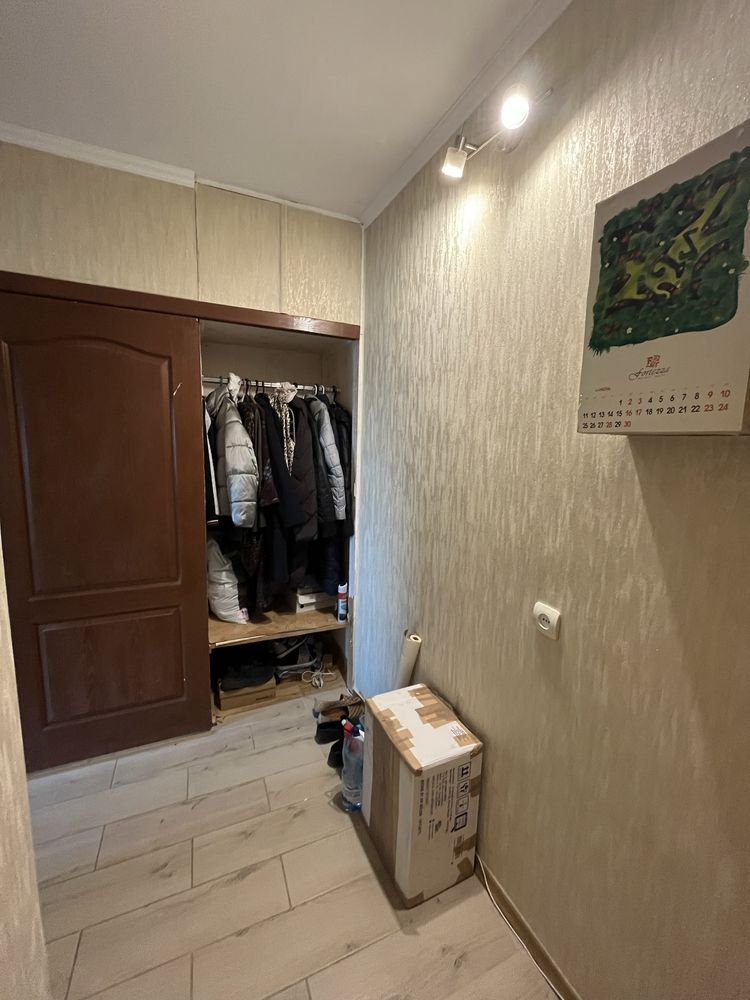 Продається 1кім квартира в тихому центрі