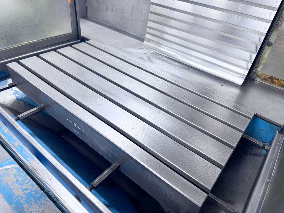 Frezarka uniwersalna AVIA FNE40Z |liniały optyczne| CNC i konwencjonal