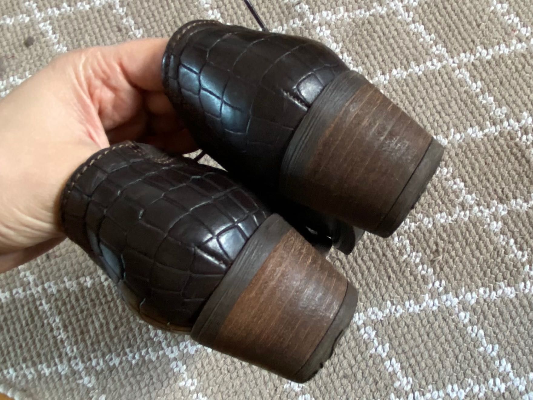 Oryginalne zgrabne buty na niskim obcasie kowbojki - 100% skóra