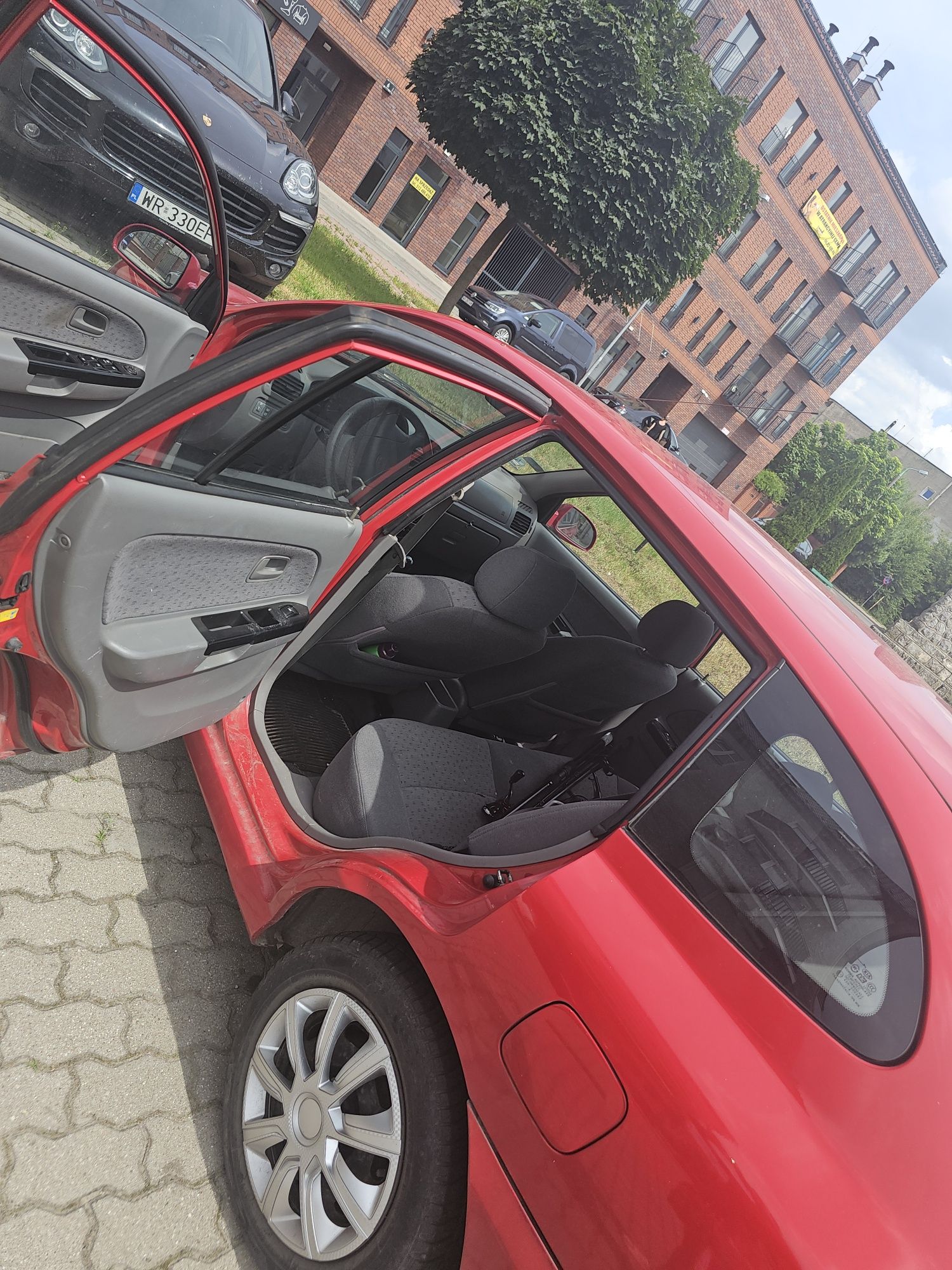 Sprzedam samochód osobowy
