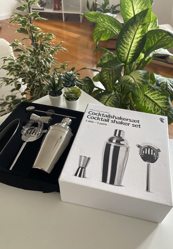 Cocktail shaker set - 5 parts