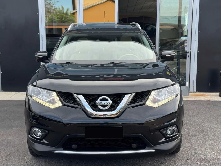 Nissan X-Trail      2015