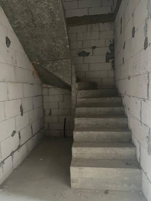 Продаж 3 пов таунхауса, тераса на даху ! 1.3 сотки, 110 кв. м,