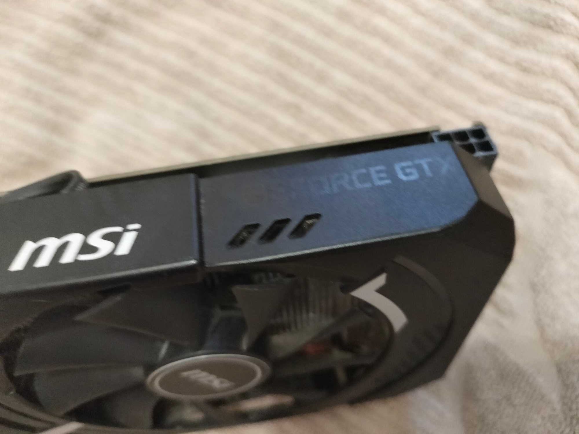GTX 1660 Super игровая видеокарта в отличном состоянии