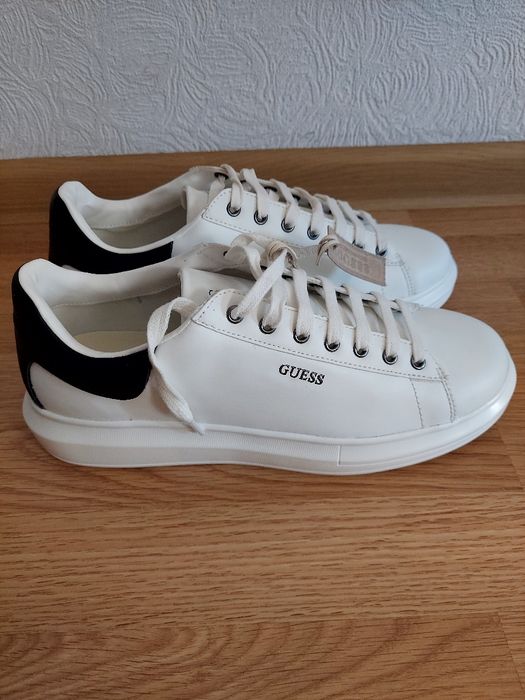 Кеди, кроссовки  guess 27.5 стелька