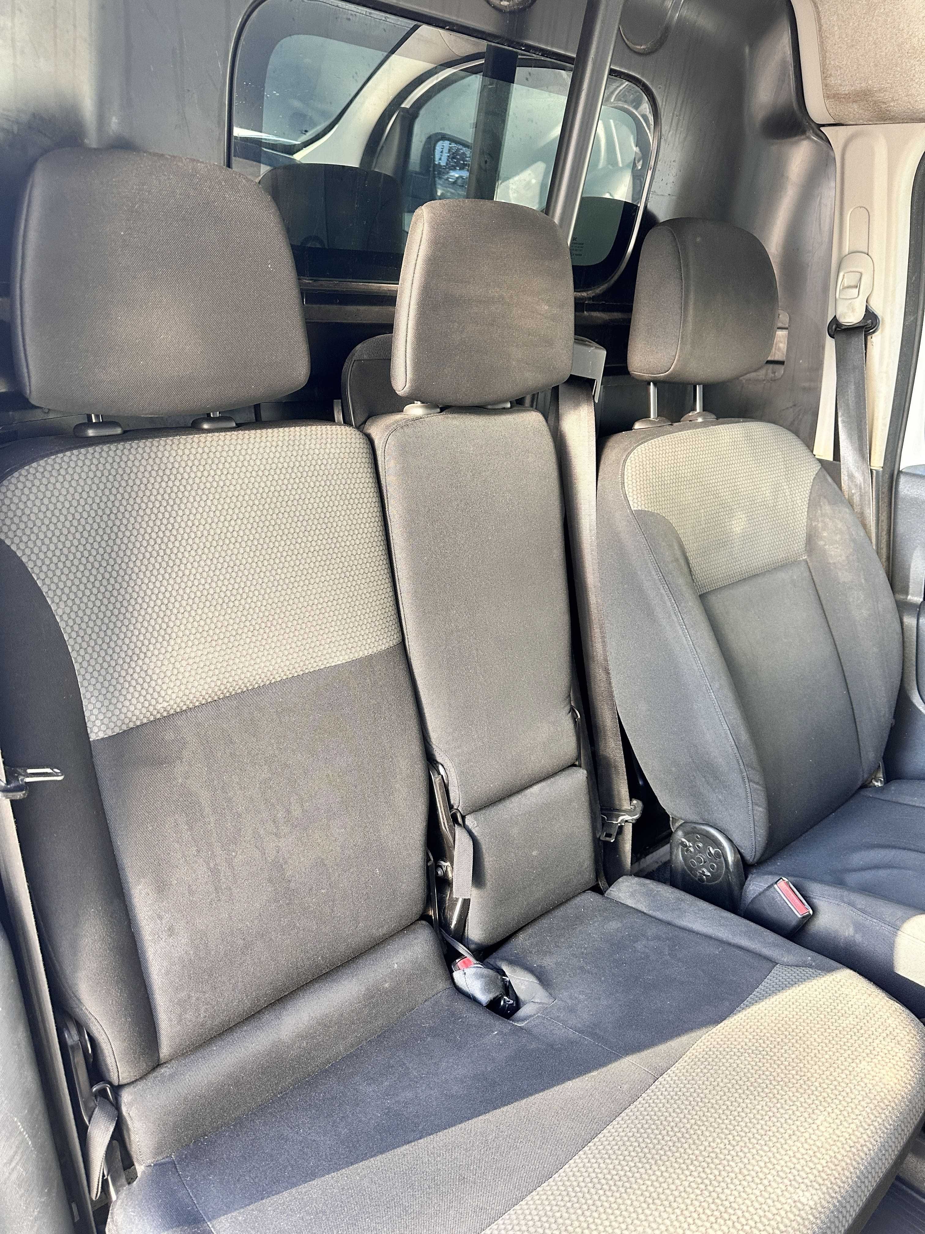 RENAULT KANGOO 1.5 DCI 3 LUGARES C/ AC
