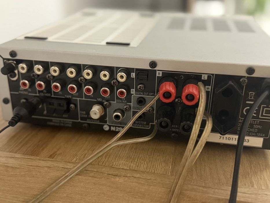 Denon DRA-F102DAB - amplituner stereo 2.1 + pilot