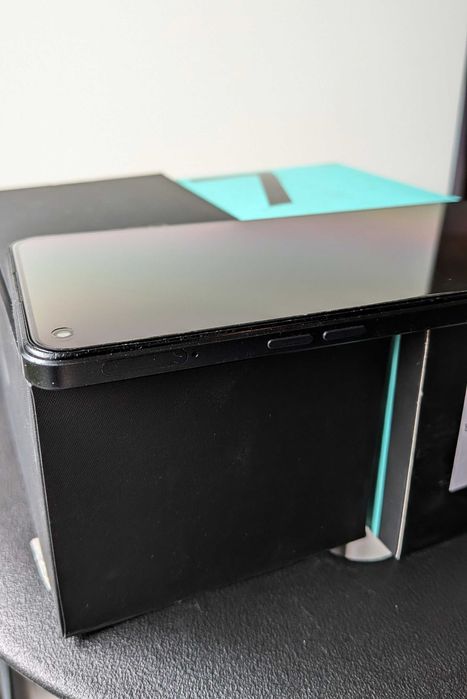 OPPO Reno 7 128GB 8GB smartfon + etui