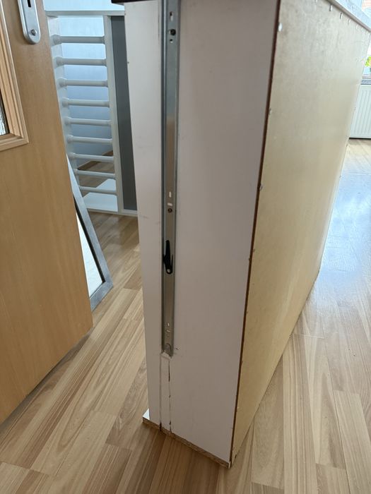 Łóżko jednoosobowe z szufladami