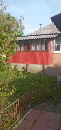 Продам будинок в смт Нові Санжари.