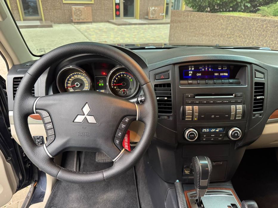 Продам Mitsubishi Pajero Wagon 2007