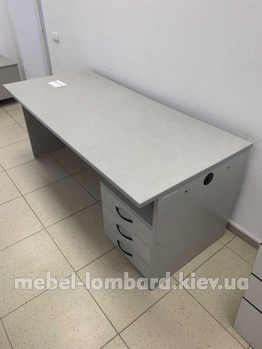Директорский кабинет (5 предметов) "Меркс" "Серый" бу