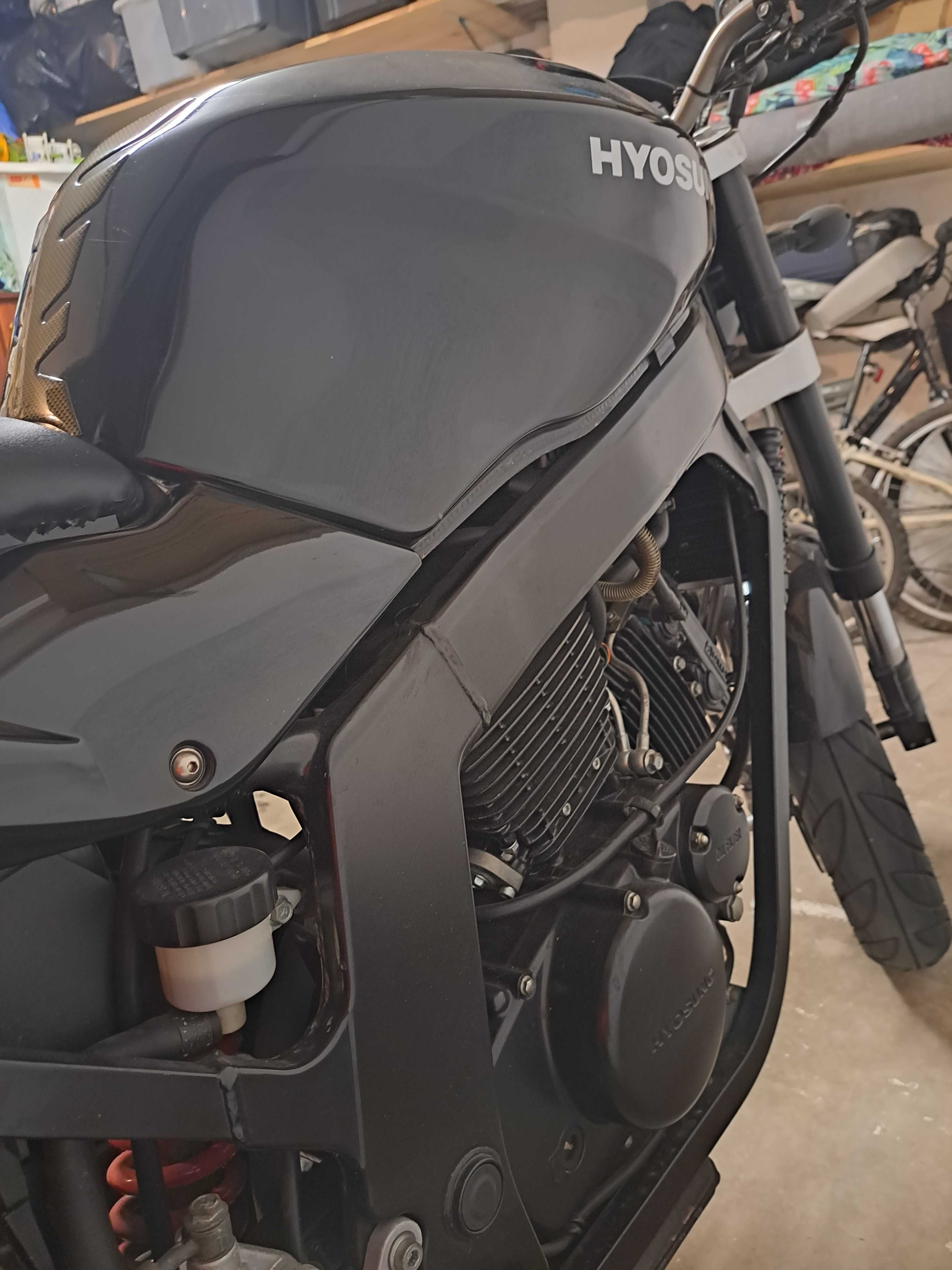 Moto hyosung completamente nova