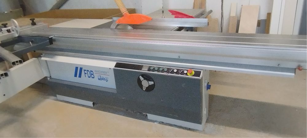 Форматно - розкрійний станок FDB FR45ZS