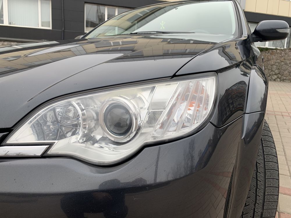 Subaru outback 2,5  2008год