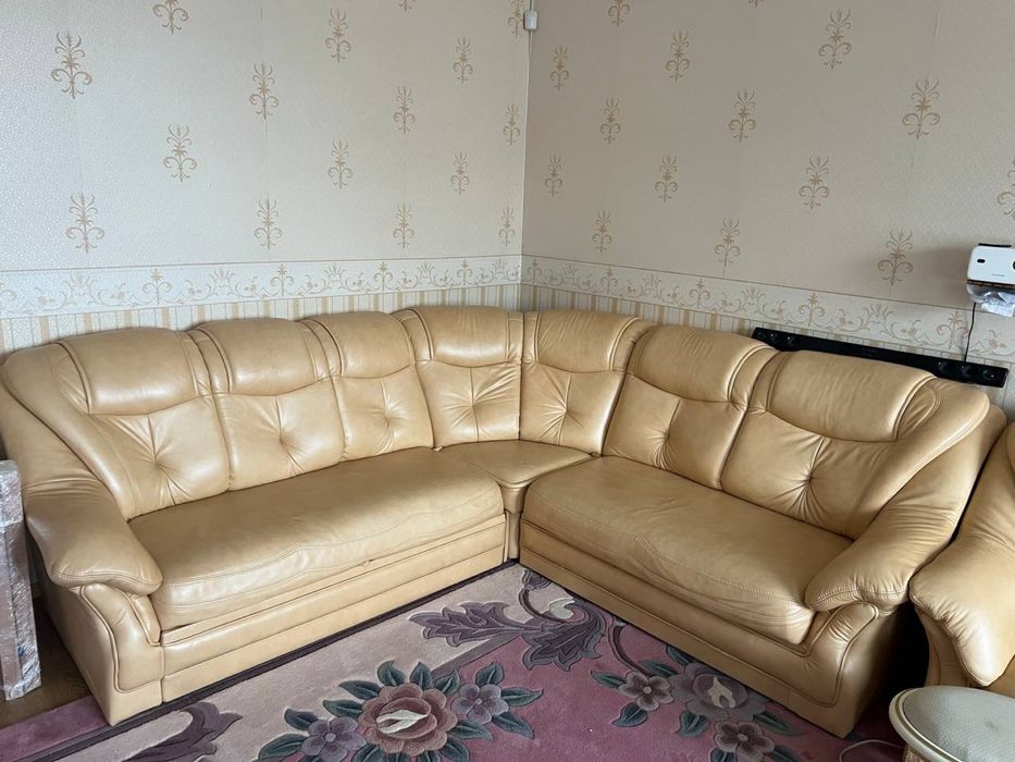 кожаный диван уголок с креслами