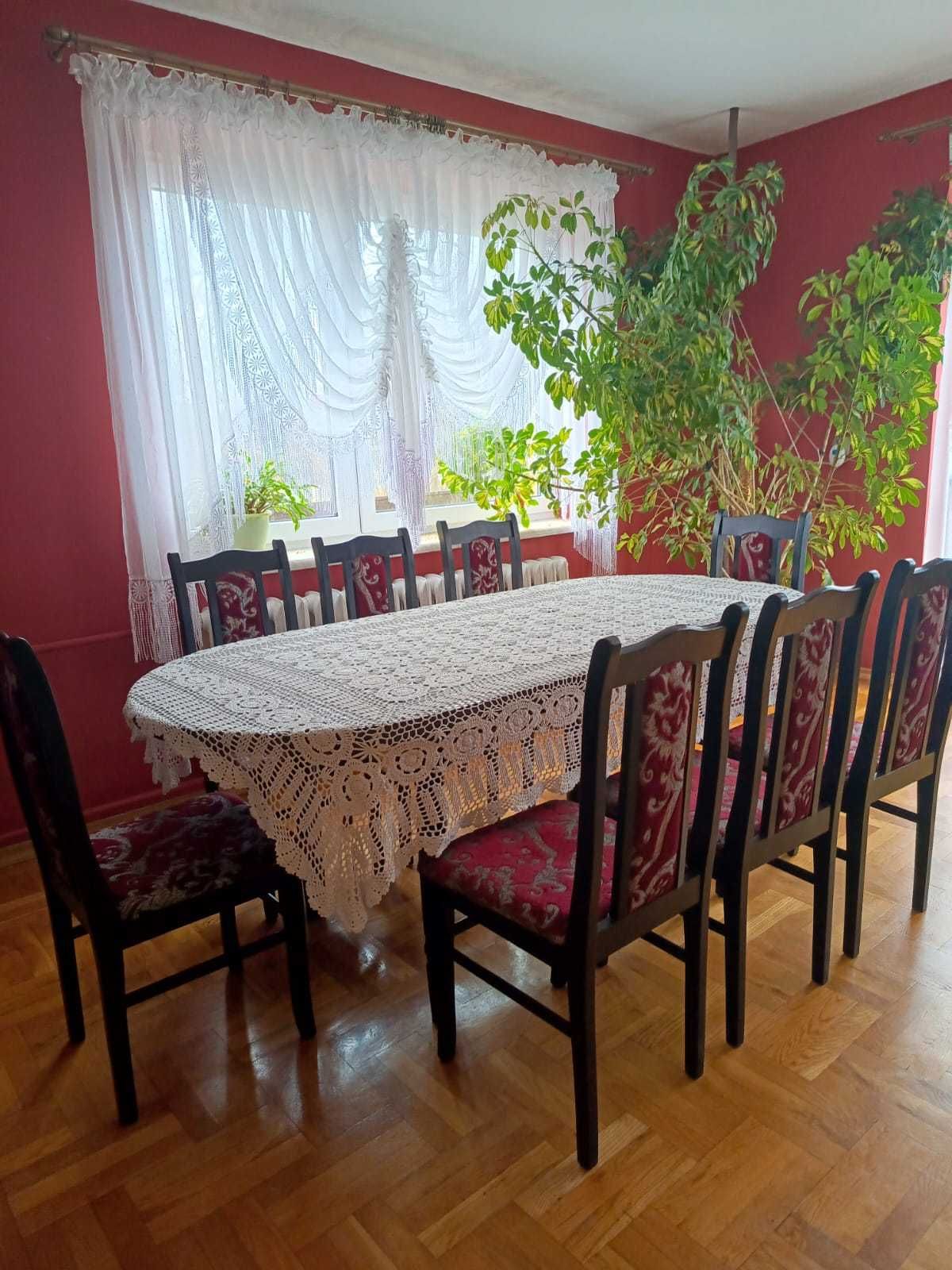 Zestaw: stół rozkładany + 8 krzeseł