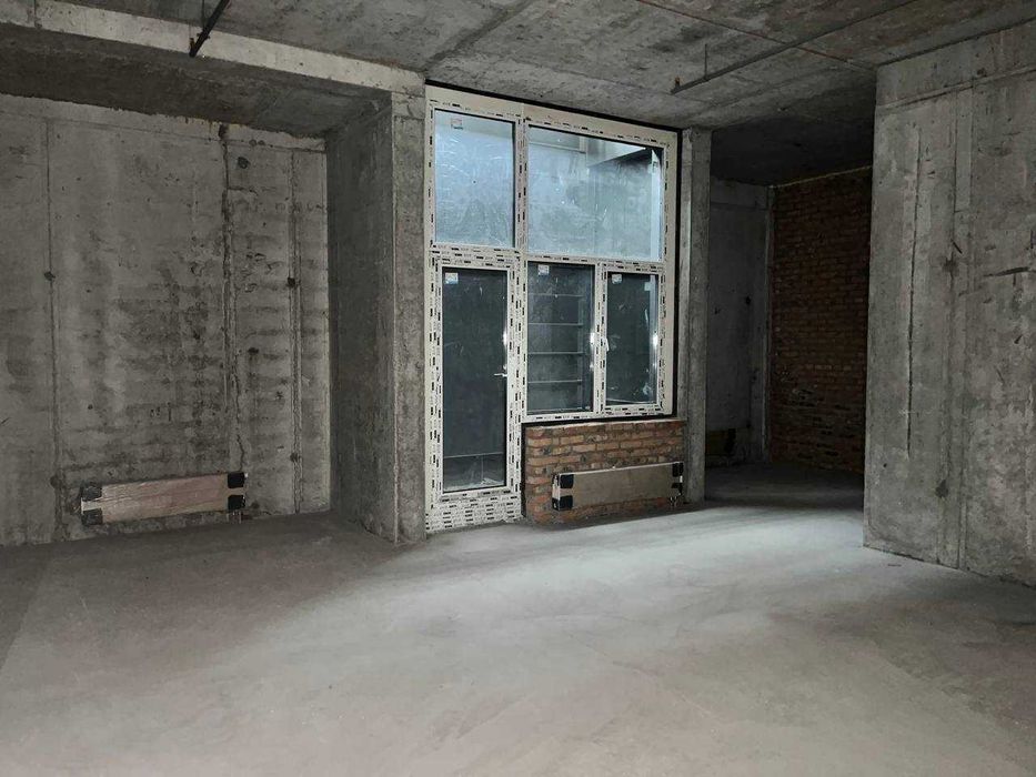 ПРОДАЖ. ФАСАД. ЦОКОЛЬ. Приміщення 60м | ЖК Варшавський 3