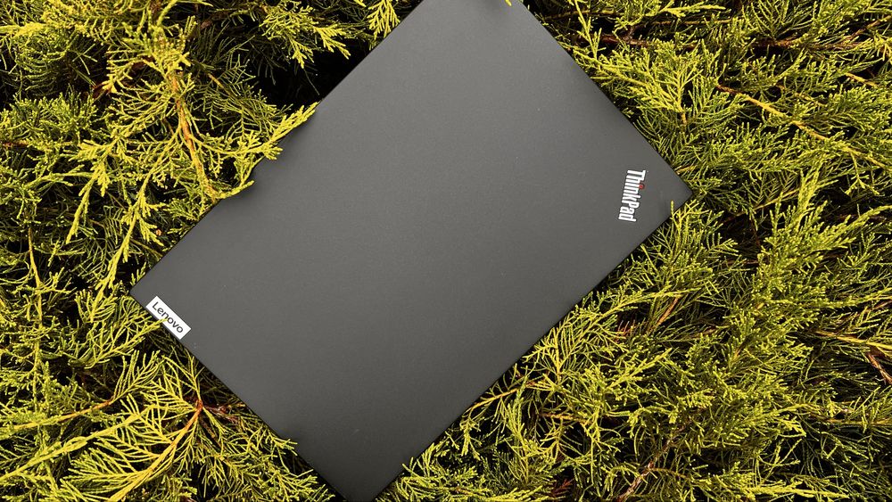 Lenovo ThinkPad T14s Gen 2 i5-1135G7 16ГБ LPDDR4x SSD 256ГБ 14” FHD