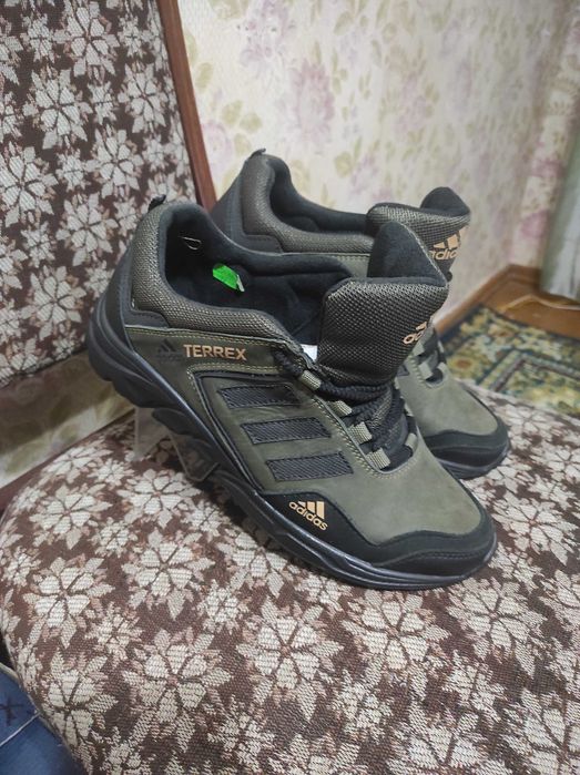 Чоловіче взуття ( черевики/лофери/туфлі/дитяча обув і т.д)