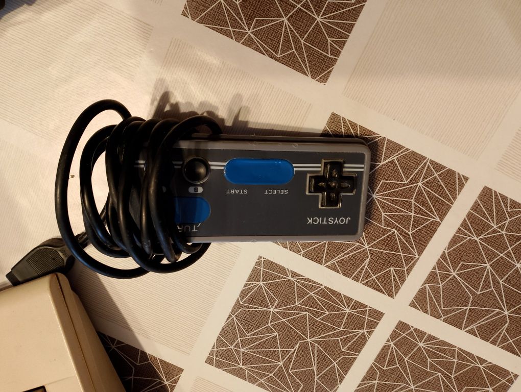 Commodore 64 oraz kasety używane zestaw