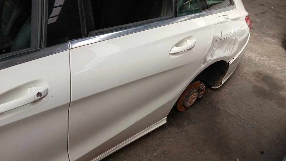 Porta trás esquerda MERCEDES-BENZ CLA Shooting Brake (X117)