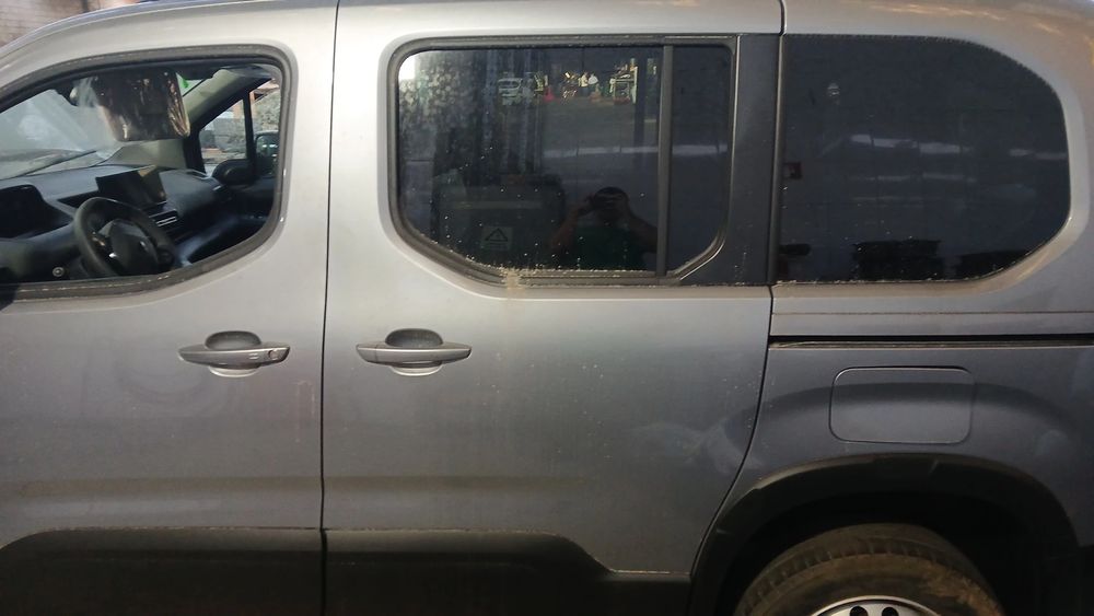 Porta lateral correr esquerda PEUGEOT Rifter