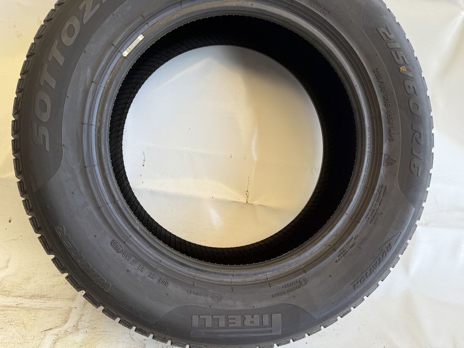 215/60/16 Pirelli Sottozero 3 95H 2023R (666)