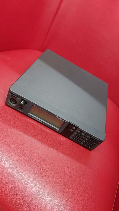Roland Sound Canavas SC 55 midi