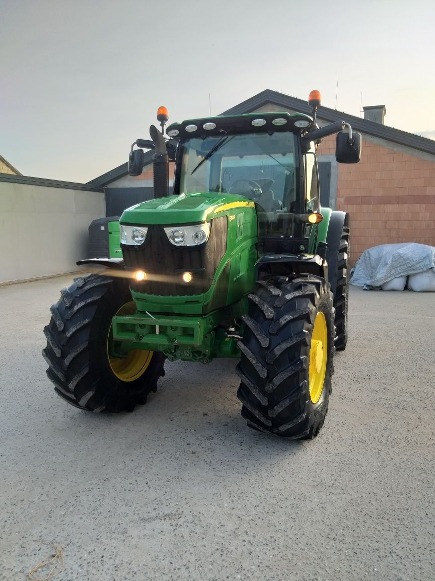 Ciągnik rolniczy John Deere R6150