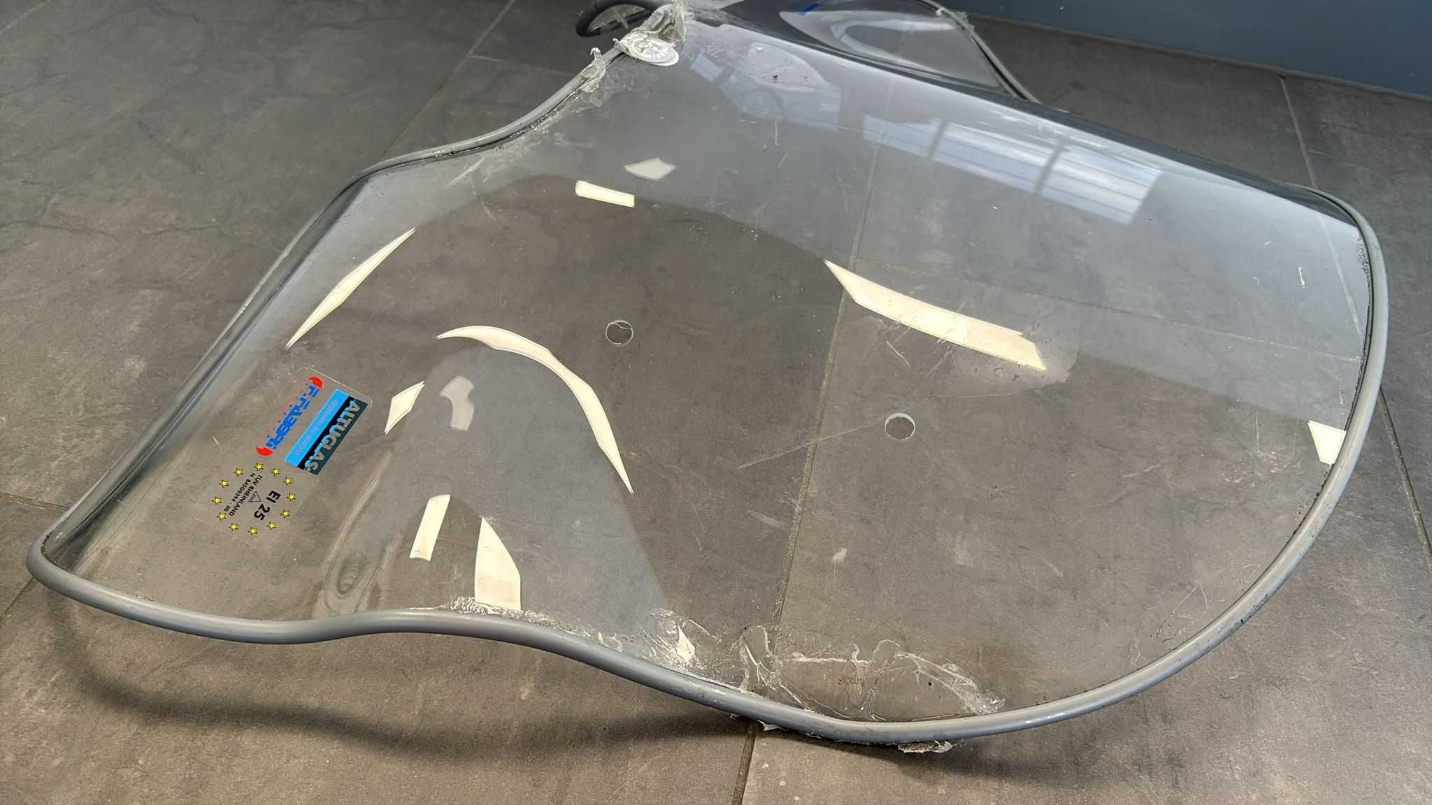 Szyba Owiewka Przód Piaggio Vespa  [1359]