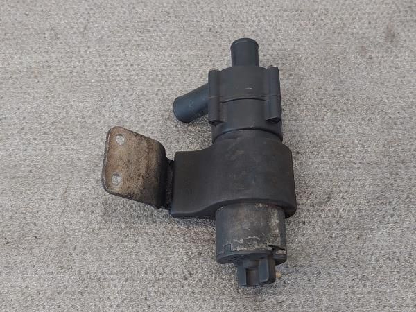 Bomba de água adicional MERCEDES-BENZ Classe C (W202)