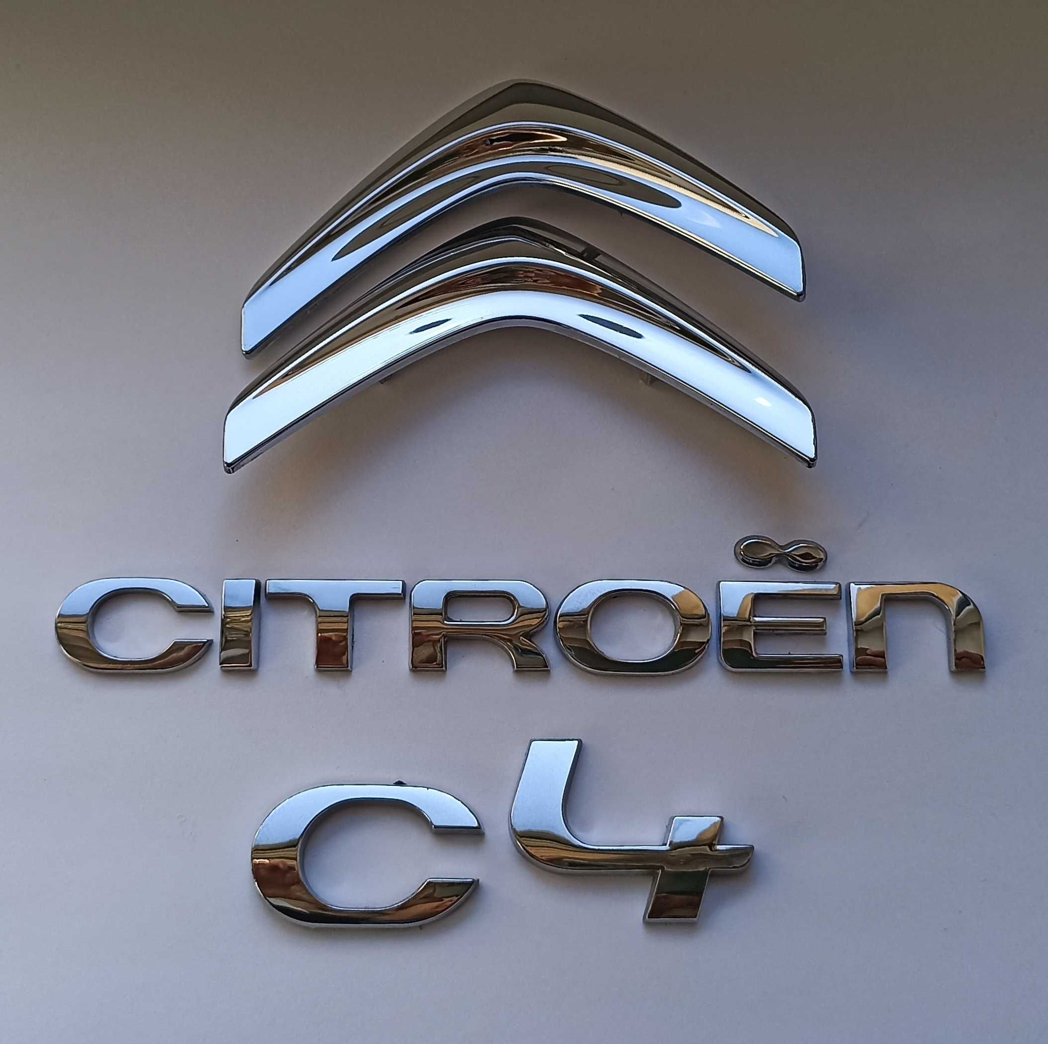 Emblemat napis Citroen C4 Picasso I 10-13r
