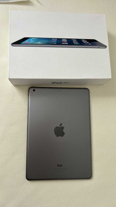 Планшет iPad Air A1474 32 GB з оригінальним дротом і чохлом