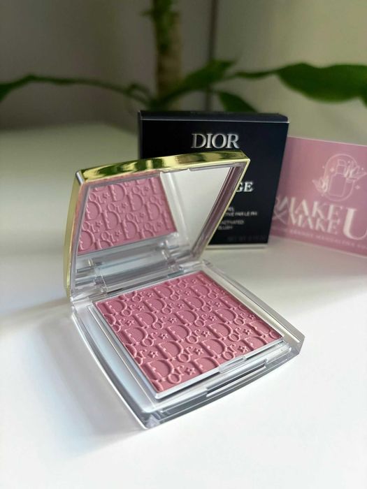 Dior Backstage Rosy Glow - świąteczna edycja  850 Starry Mauve