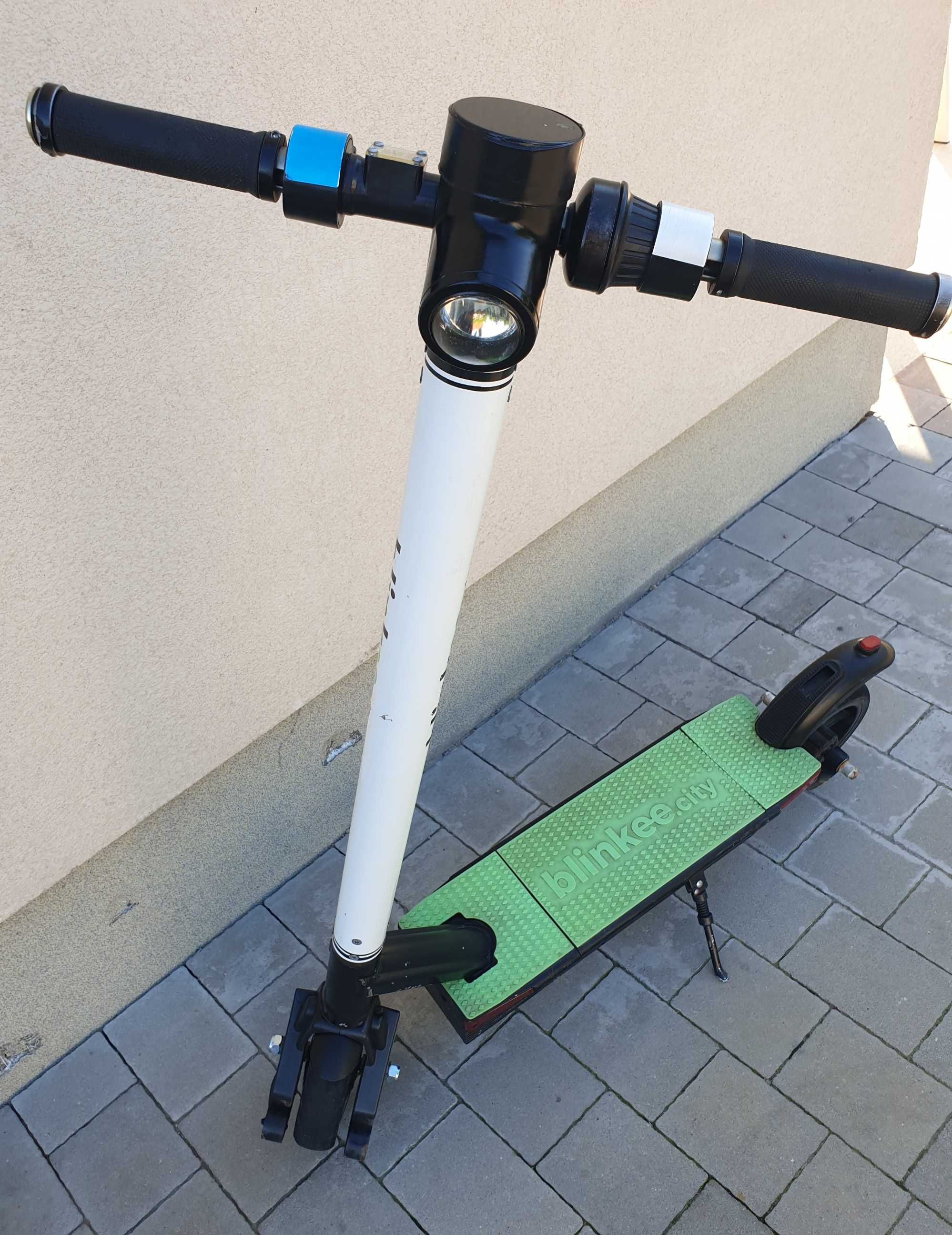 Hulajnoga elektryczna Blinkee zasięg 50km hit mocna