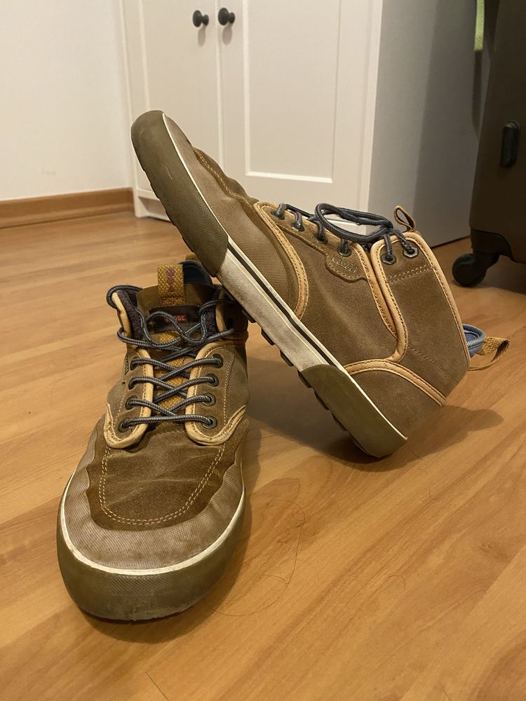 Vendo botas globe nr 44 10 euros