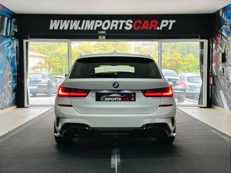 BMW 318 d Touring Pack Desportivo M Auto