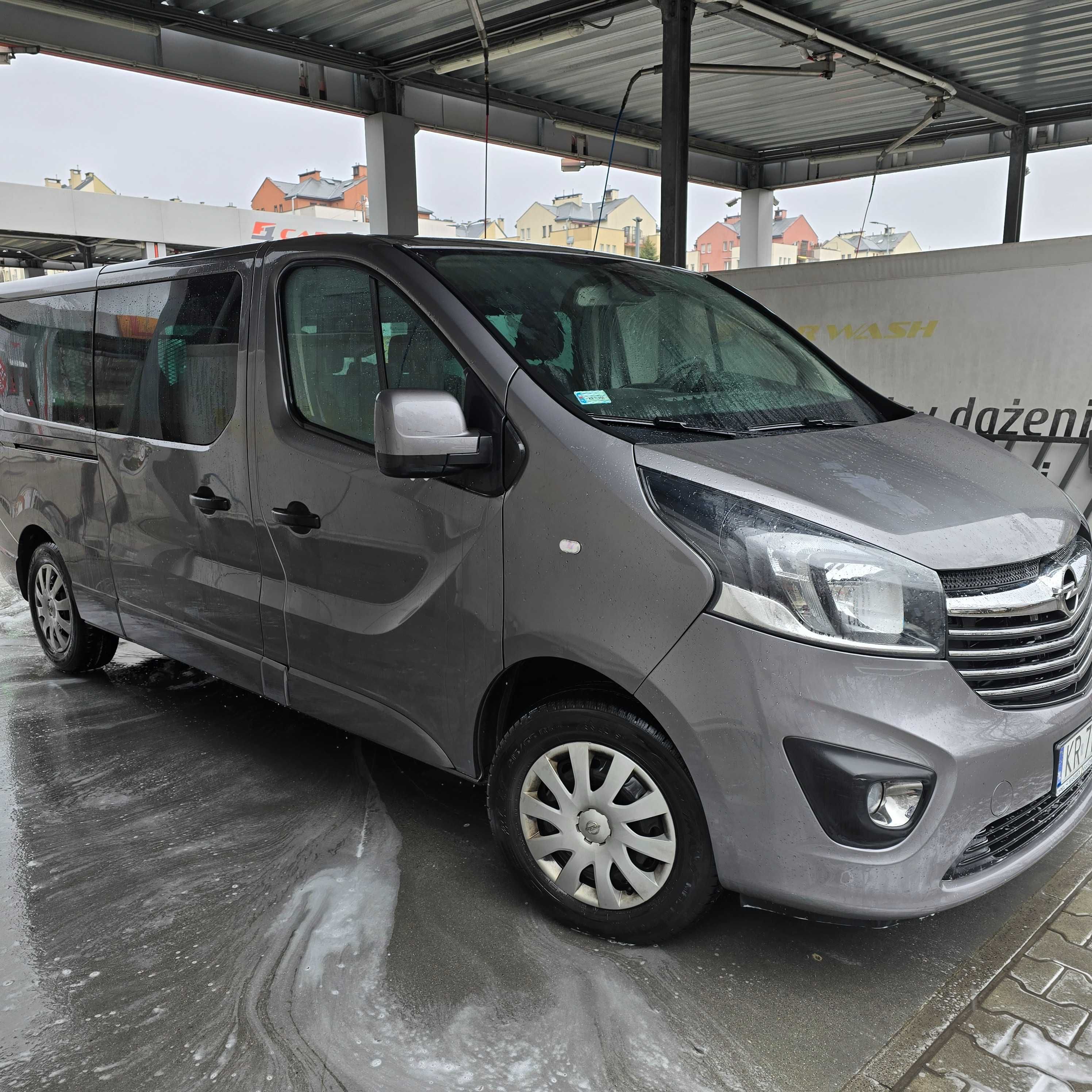 IIWypożyczalnia BUSÓW Kraków wynajem  BUSÓW MK Rent