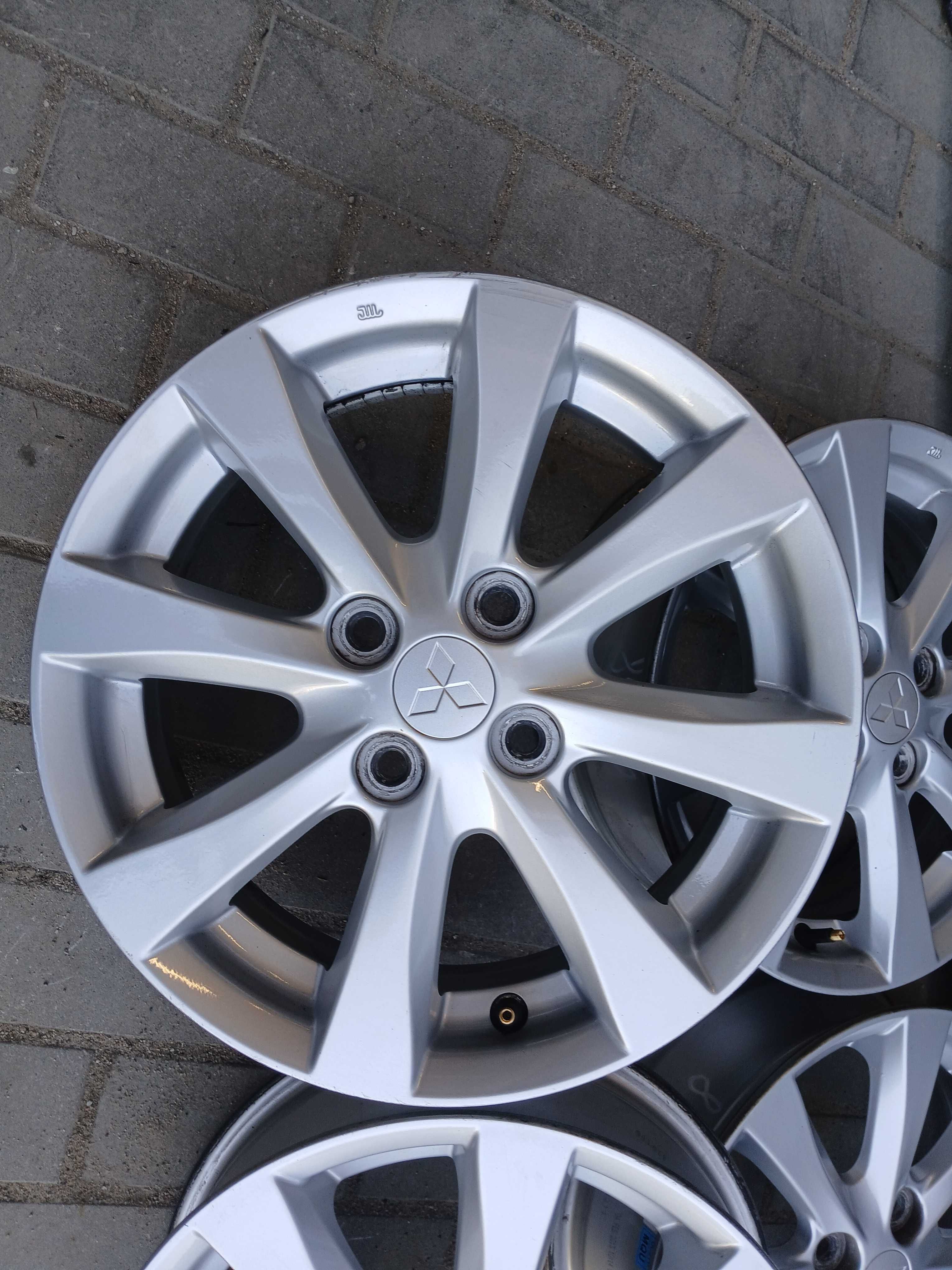 4x felgi 15 4x100 Mitsubishi Colt Toyota Yaris Kia Picanto Rio Stonic