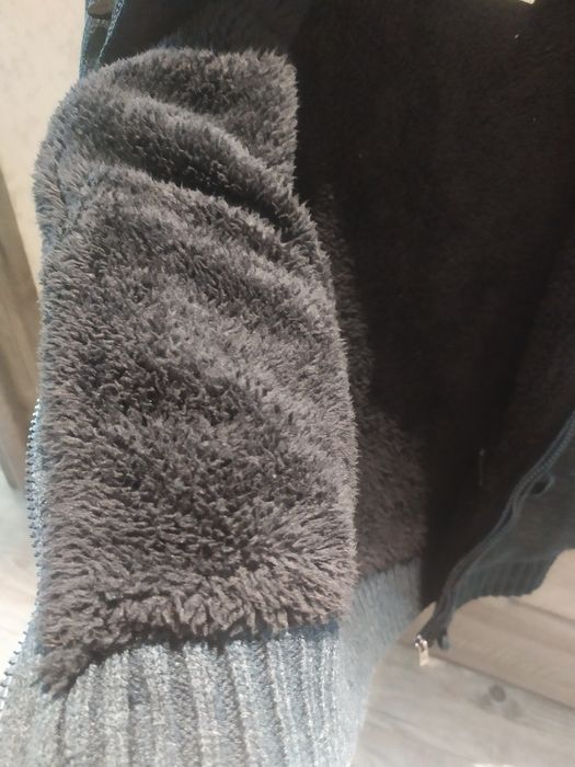 Теплий кардиган 128р.