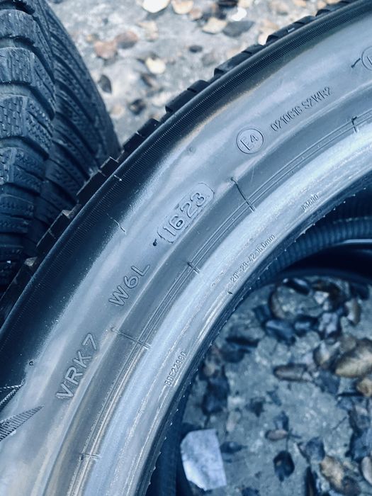 285 40 20 Bridgestone LM005 80%