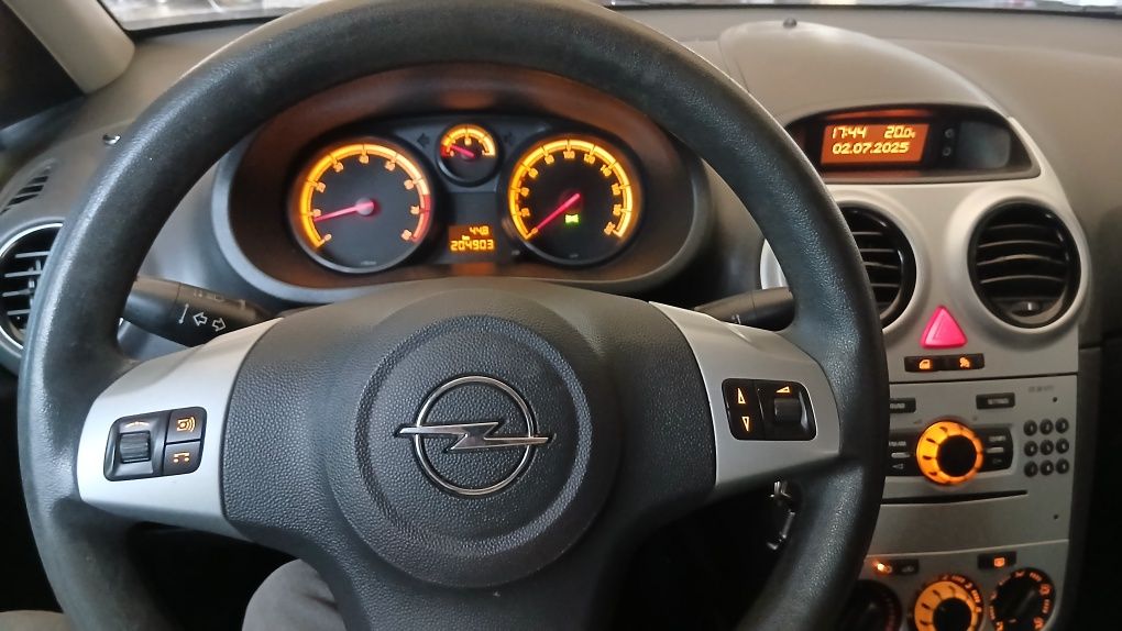 Продам Opel Corsa 1.2 2011 рік.