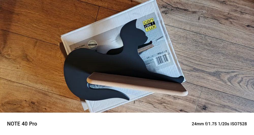 Kinkiet lampa kot półka z lampką dziecięcy pokój czarny