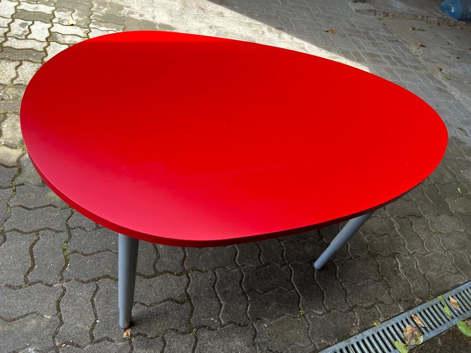 Mesa oval como nova