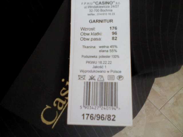 Garnitur NOWY 176,96,82 sprzedam