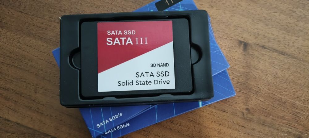 SSD 1 Tb, SATA III 2.5, 6 Gb/s